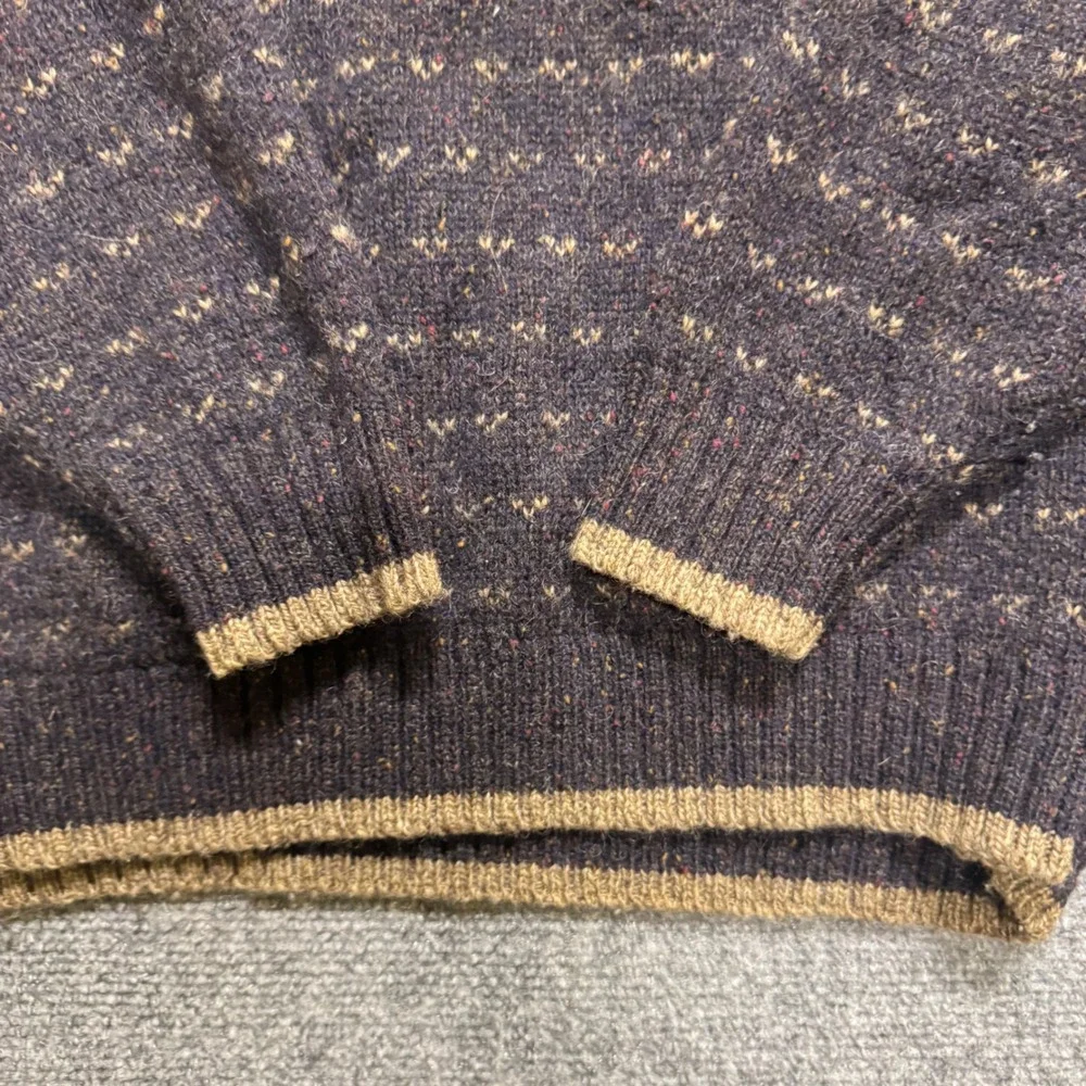 VTG Woolrich Pullover Sweater Mens L John Rich And Bros Blue Patterned 90s - Picture 8 of 8